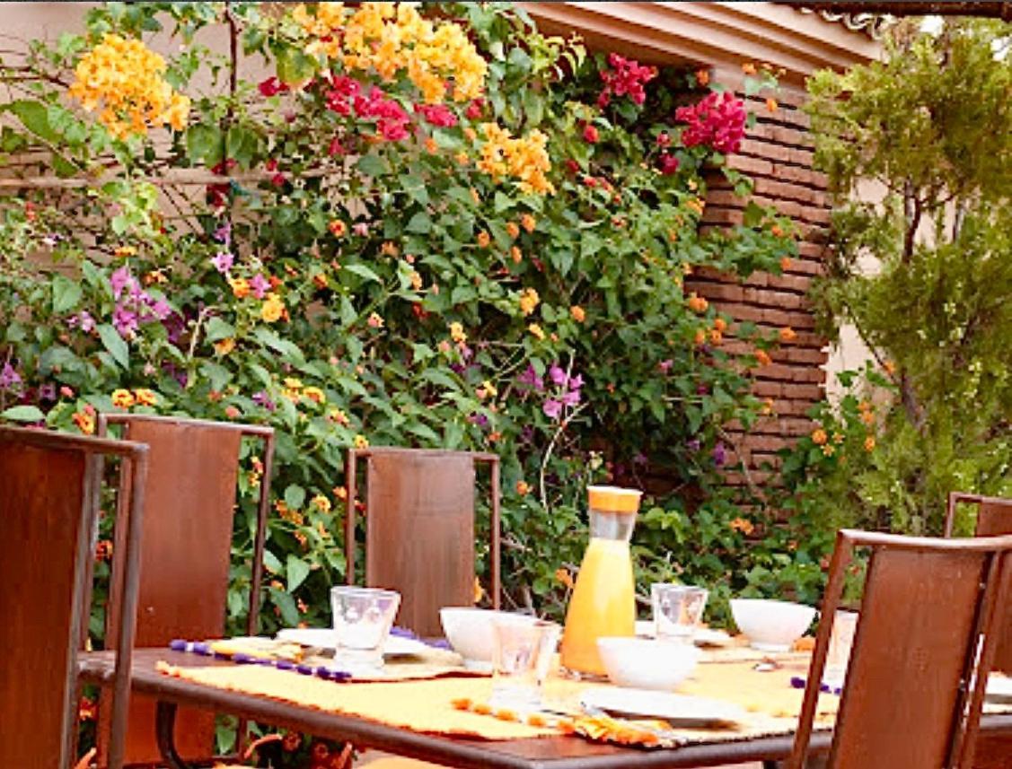 Riad Zouhour Marrakesh Bagian luar foto